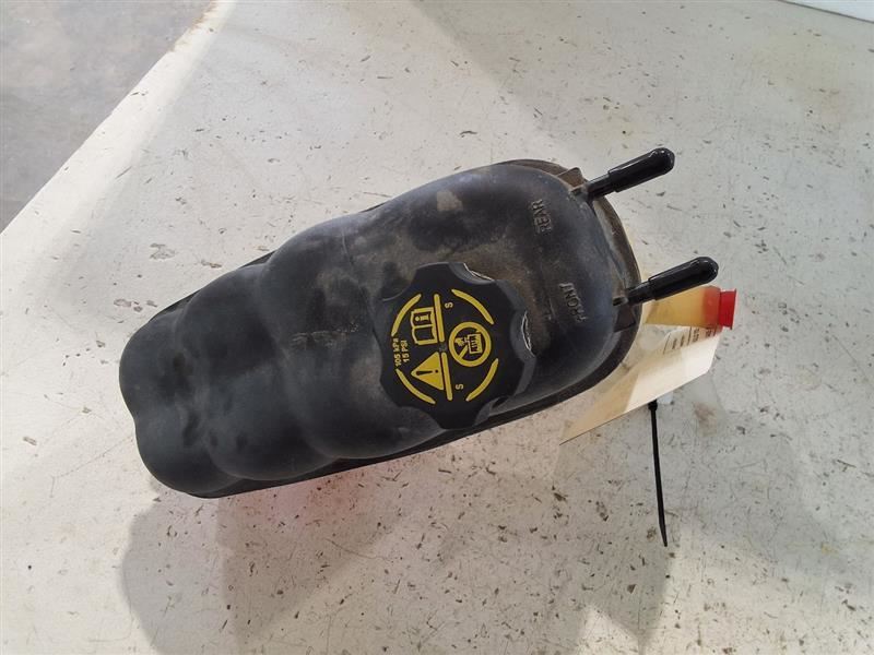 Coolant Reservoir Fits 15-20 ESCALADE 3328723
