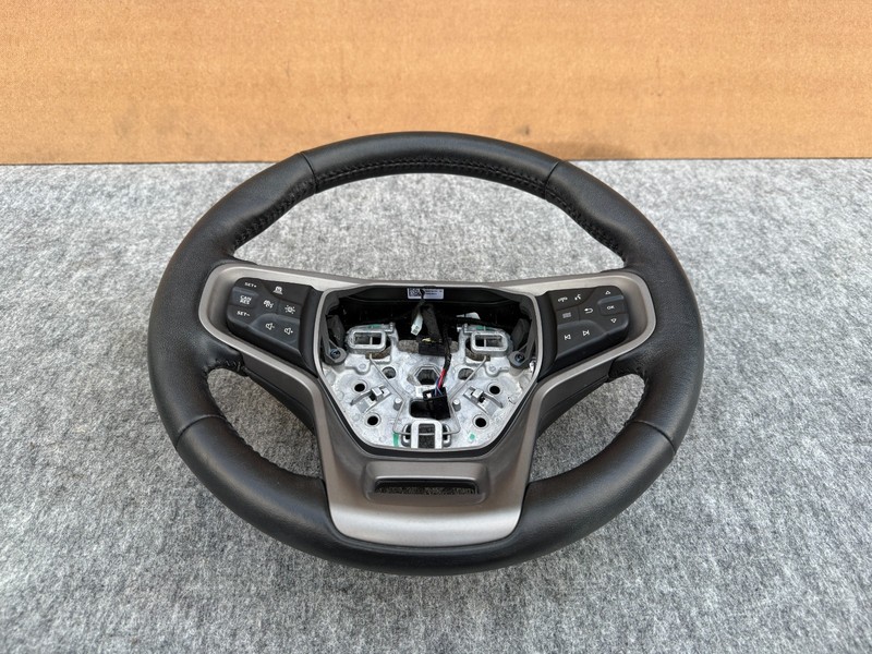 FORD BRONCO BADLANDS 2021-2025 OEM STEERING WHEEL WITH SWITCHES ASSEMBLY