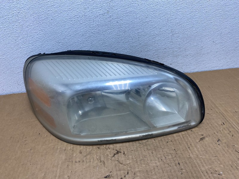 2005 - 2009 Pontiac Montana / Uplander Right Passenger Headlight Oem AC7740 DW
