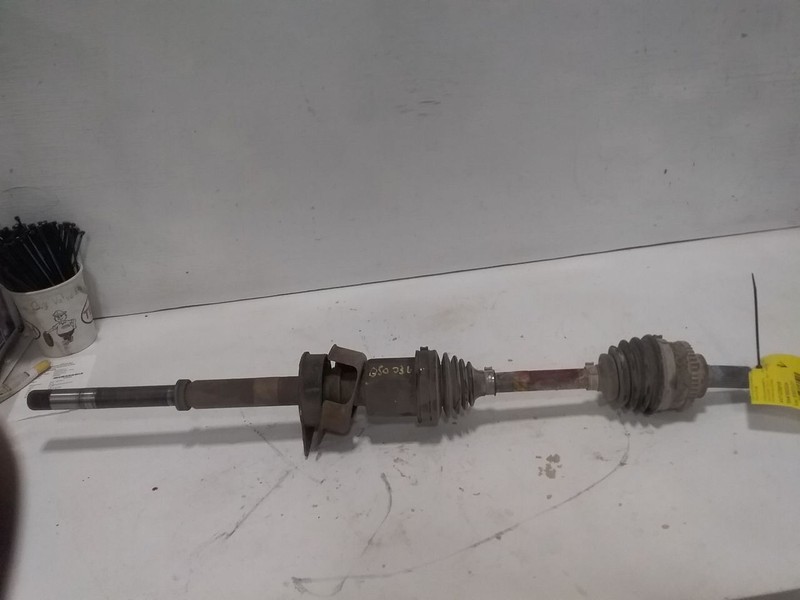 Passenger Axle Shaft Front Axle 2.5L VIN 3 8th Digit Fits 01-12 ESCAPE 3436847
