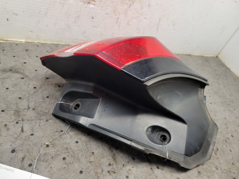 Driver Tail Light Quarter Panel Mounted LED Fits 14-17 CHEROKEE 889248