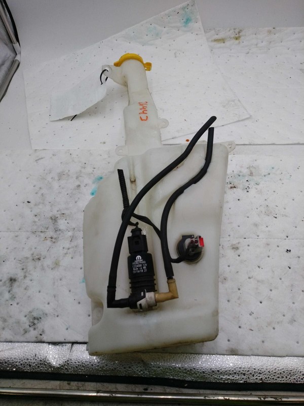 2019 Jeep Cherokee Washer Fluid Reservoir OEM 68406291AA Red 143K Miles