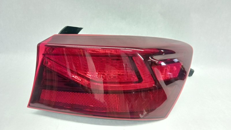 19-'24 KIA FORTE Sedan Right passenger outer Taillight incandescent OEM Grade A
