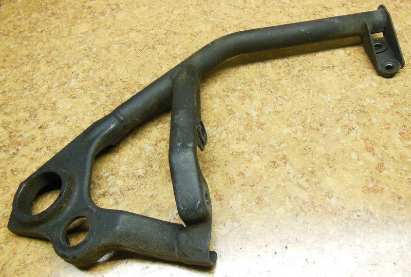 2005 Suzuki Boulevard VL800 VL 800 C50 M50 Rear Back Swingarm Swing Arm Mount 05