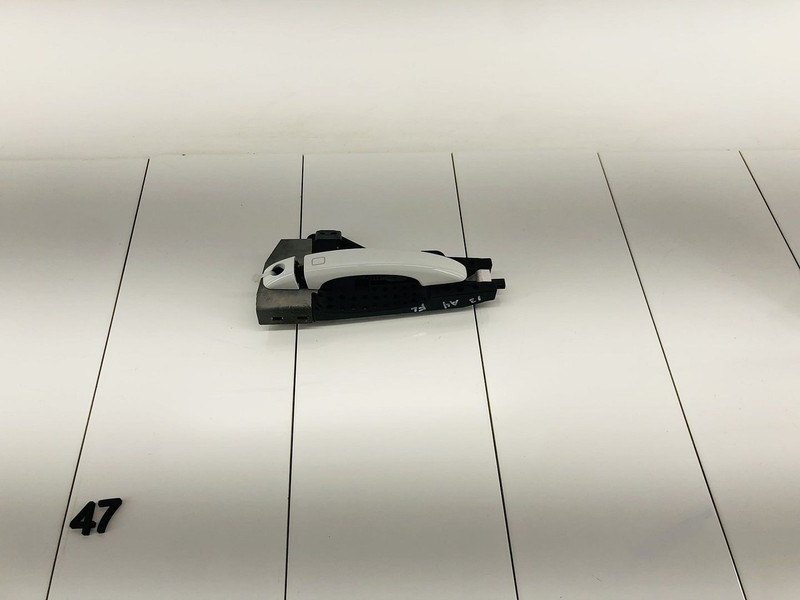 09-16 AUDI A4 QUATTRO 8K FRONT LEFT SIDE EXTERIOR DOOR HANDLE IBIS WHITE OEM