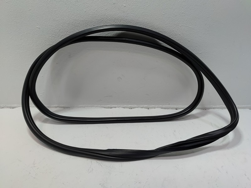 2016-2022 HONDA PILOT FRONT LEFT DRIVER SIDE DOOR BODY WEATHERSTRIP SEAL OEM