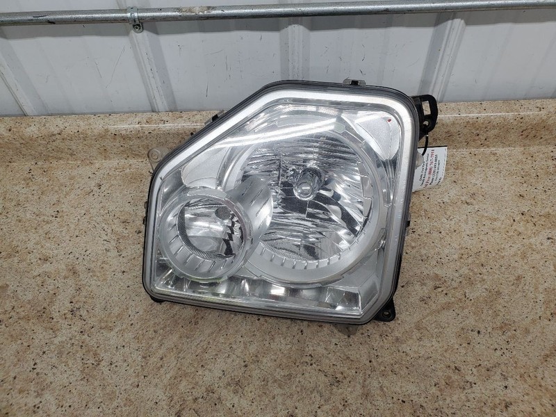 Passenger Headlight LHD Chrome Bezel With Fog Lamps Fits 08-12 LIBERTY 304261
