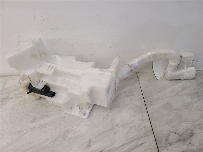 Wash Reservoir Fits 12-22 PASSAT 578819
