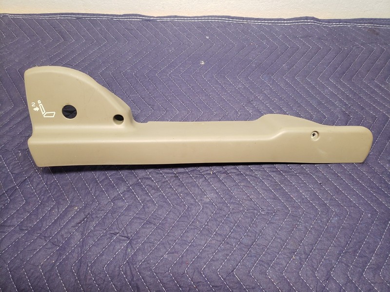 2001 GMC YUKON XL 1500 REAR RIGHT 2ND ROW SEAT LOWER SIDE TRIM OEM