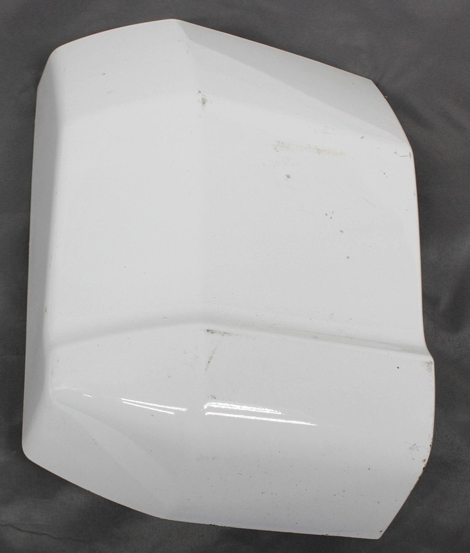 OEM Lower Cab Corner Molding For Ford F150, Super Duty Regular Cab White (M6466)