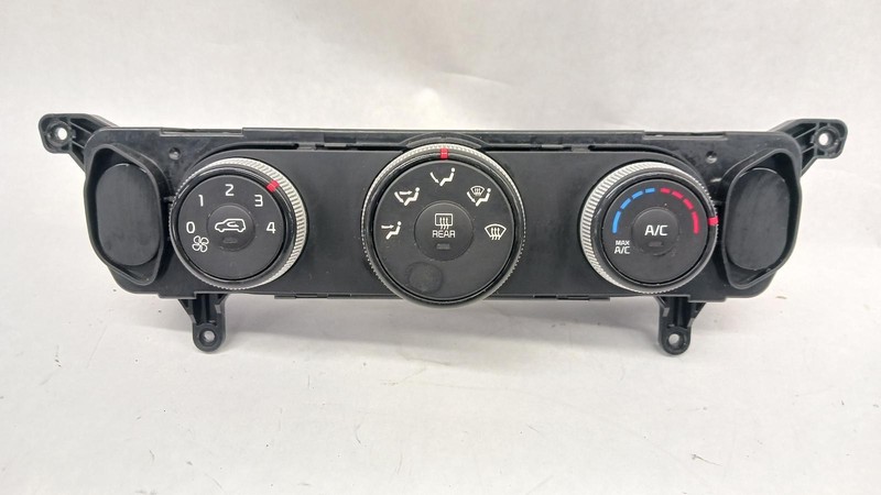 17-'19 KIA SOUL manual temperature control OEM 1 Year Warranty!