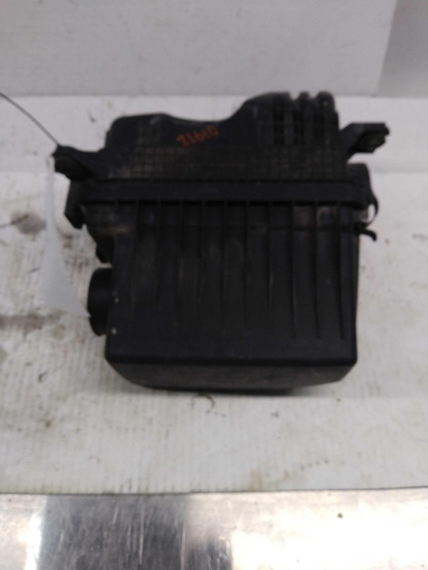 2016 KIA SOUL Air Cleaner Assembly OEM Used 2.0L Silver 132K Miles