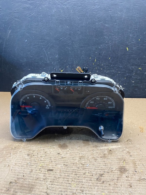 2011 to 2013 Ford E150 E250 E350 VAN Gauge Speedometer Cluster R2719 DG