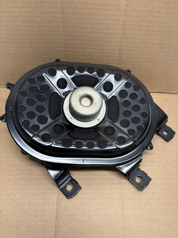 OEM 2018-2022 RANGE ROVER SPORT L494 REAR SPEAKER SUBWOOFER WOOFER AUDIO SOUND