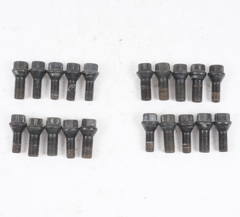 12-18 BMW F30 330I 328I 320I WHEEL LUG NUT NUTS SET of 20 OEM
