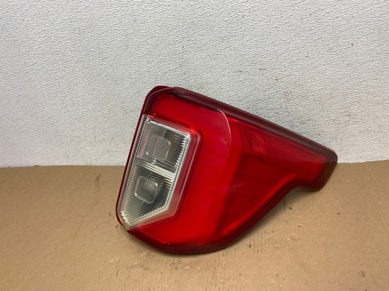2020 2021 2022 2023 Ford Explorer Right Passenger Side Tail light OEM AD7912 LK