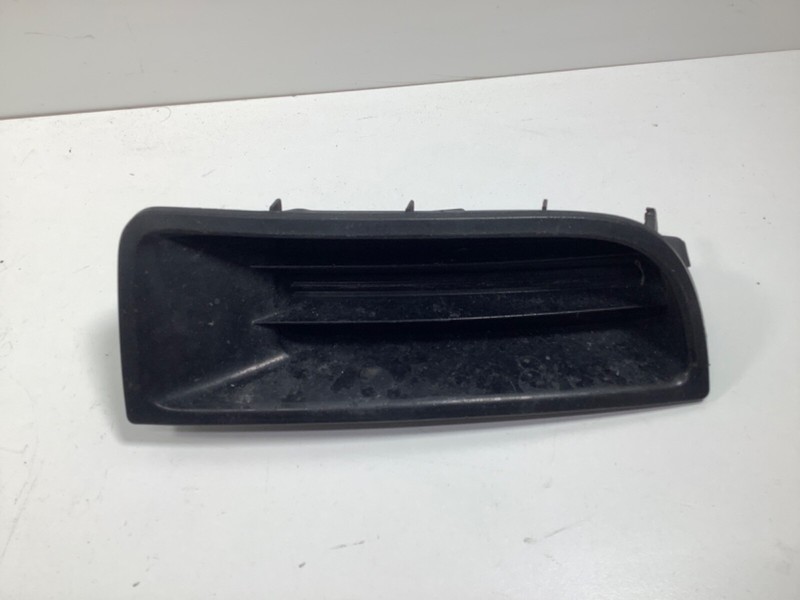 97-01 HONDA PRELUDE RIGHT FRONT BUMPER FOG LITE COVER 71102-S30-000 OEM