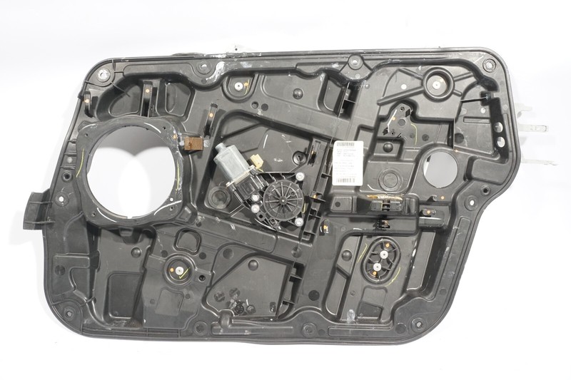2011-2014 HYUNDAI SONATA SE FRONT RIGHT PASSENGER SIDE WINDOW REGULATOR OEM