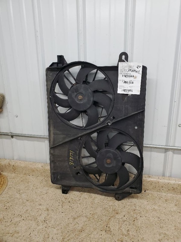 Radiator Fan Motor Assembly Fits 05-07 300 300586