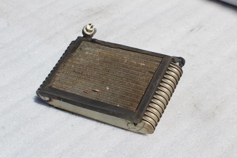 1987 CHEVROLET CORVETTE AIR CONDITION AC EVAPORATOR