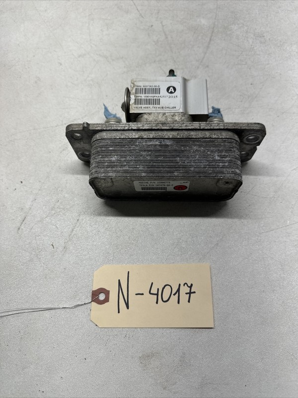 12-16 Tesla S Battery Chiller & TX ValveW/O Solenoid 107476-00-e 4017 B88