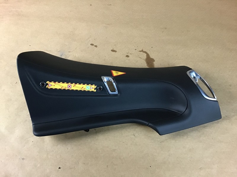 McLaren 570S 570 2017 Right B Pillar Seat Belt Trim Cover Panel 15-19 :A
