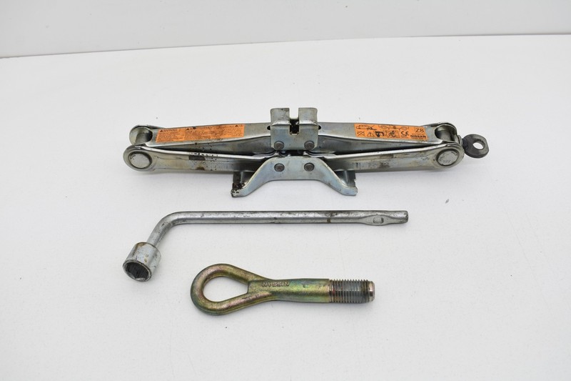 2006 Nissan 350Z Spare Tire Tools Jack Tow Hook Set INCOMPLETE OEM KW44