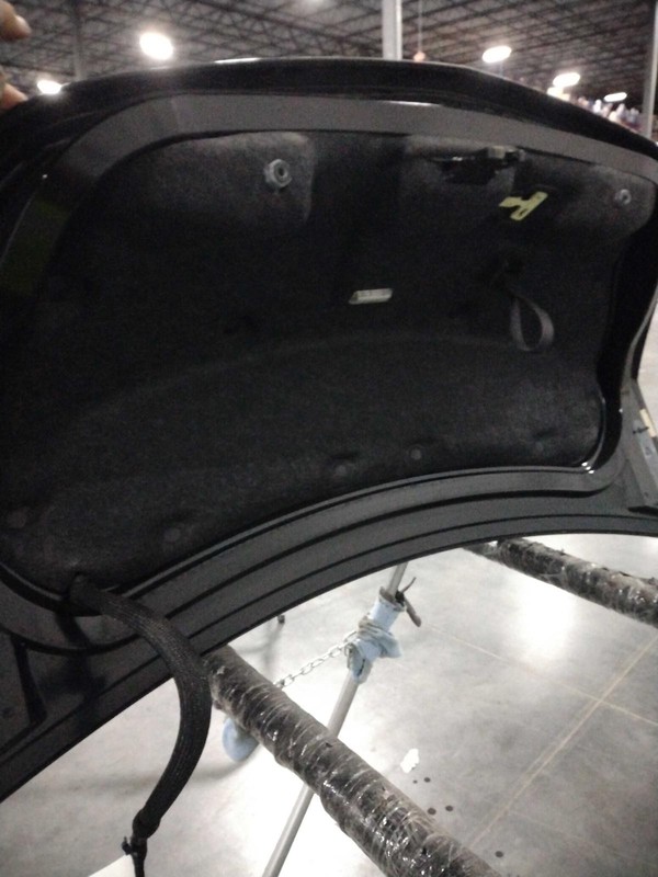 2015 Lincoln MKS Deck Lid Trunk Lid Black OEM Good Condition 4DR Sedan