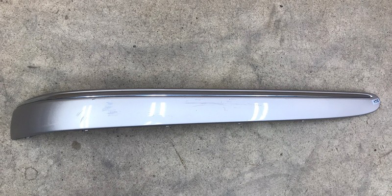 06- 09 MERCEDES E350 04- 06 E55 AMG E320 RIGHT REAR BUMPER MOLDING A2118800412