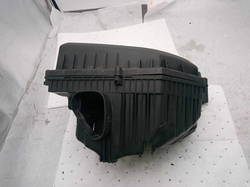 2015 VOLVO S60 Air Cleaner Assembly OEM Grey 2.0L 116k Miles 31319684