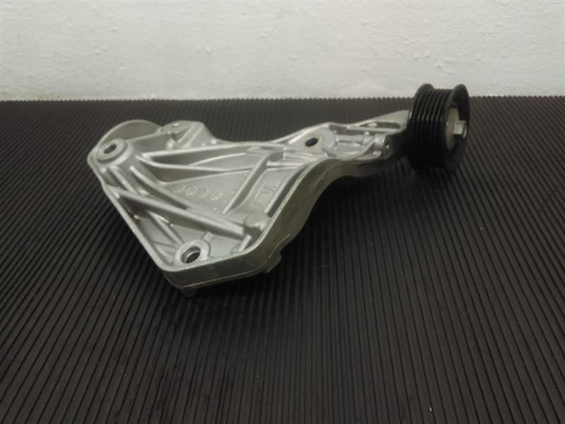 15-19 Jeep Grand Cherokee 3.0L A/C AC Compressor Bracket OEM 68148383AA