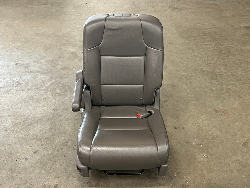 ⭐2011-2017 HONDA ODYSSEY EX-L REAR RIGHT 2ND SECOND ROW SEAT CUSHION OEM LOT2586