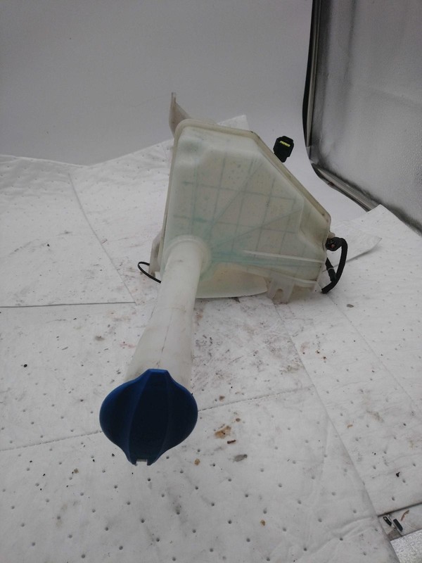 Used Washer Fluid Reservoir fits: 2015 Hyundai Sonata US built Grade A