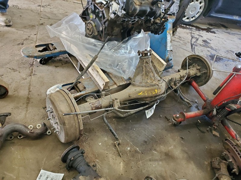 Rear Axle 6 Cylinder 4WD Non-locking 4.90 Ratio Fits 02-04 XTERRA 299766