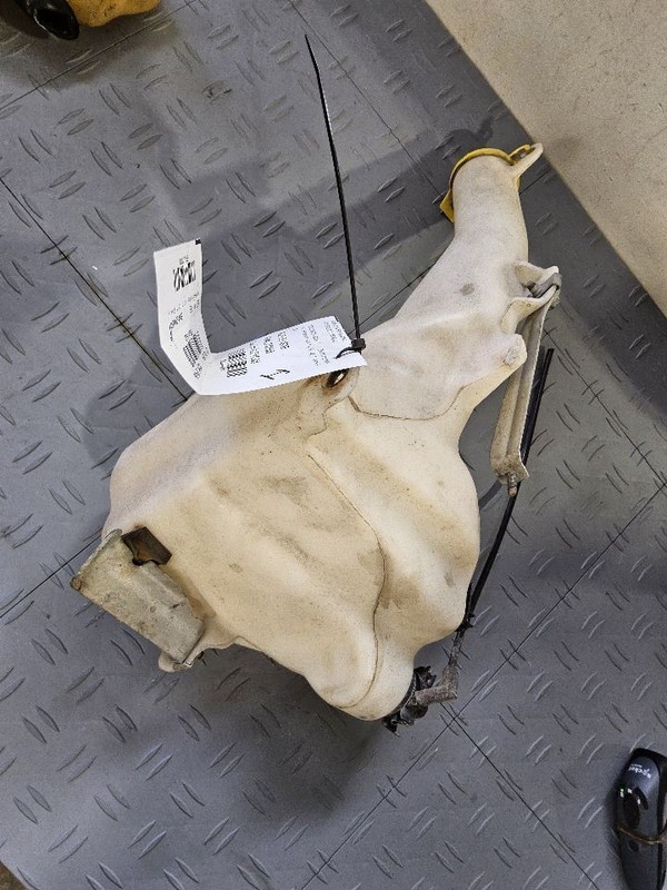 Wash Reservoir Fits 14-23 CHALLENGER 3418909