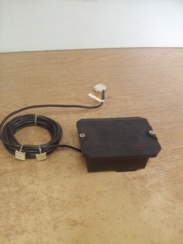 Fanuc AM1 Battery Holder LR20 1.5V W/ 8006-T667 Cable