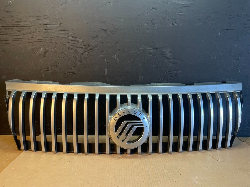 2006 to 2010 Mercury Mountaineer Front Upper Grill Grille Oem AB7879 DG