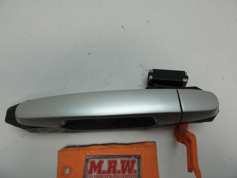 DOOR HANDLE DRIVER SIDE REAR BACK CAR SILVER 1F7 FRAME BRACKET LR SCION XB 08-15