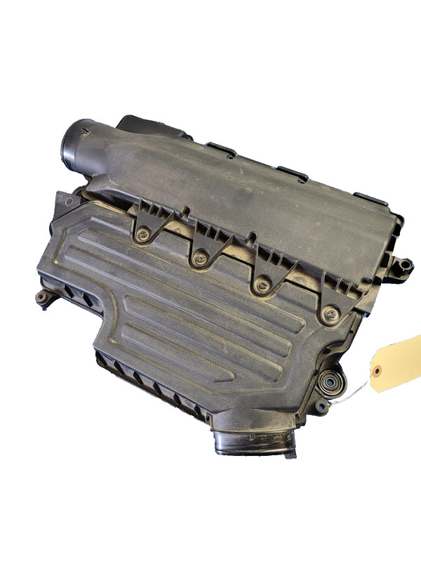 2020-2023 Jeep Renegade Engine Air Cleaner Housing Box 2.4L FWD OEM 68516903AA