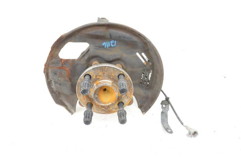 2000-2005 Toyota MR2 Spyder Driver Left Front Spindle Assembly