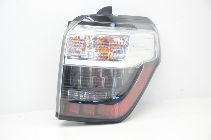 14-23 Toyota 4Runner 4.0L Passenger Right Rear LED Tail Light