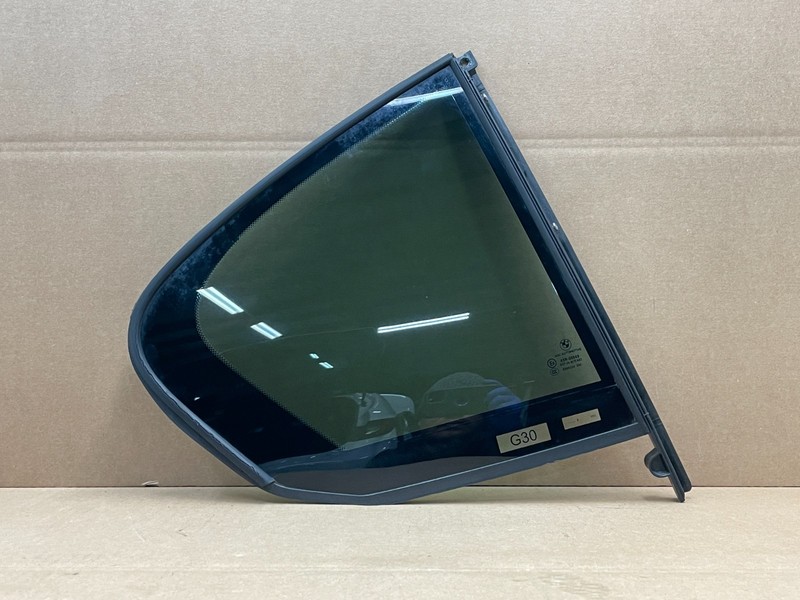 17-19 BMW G30 540i 530i Rear Right Passenger Quarter Window Glass Panel 1649 OEM