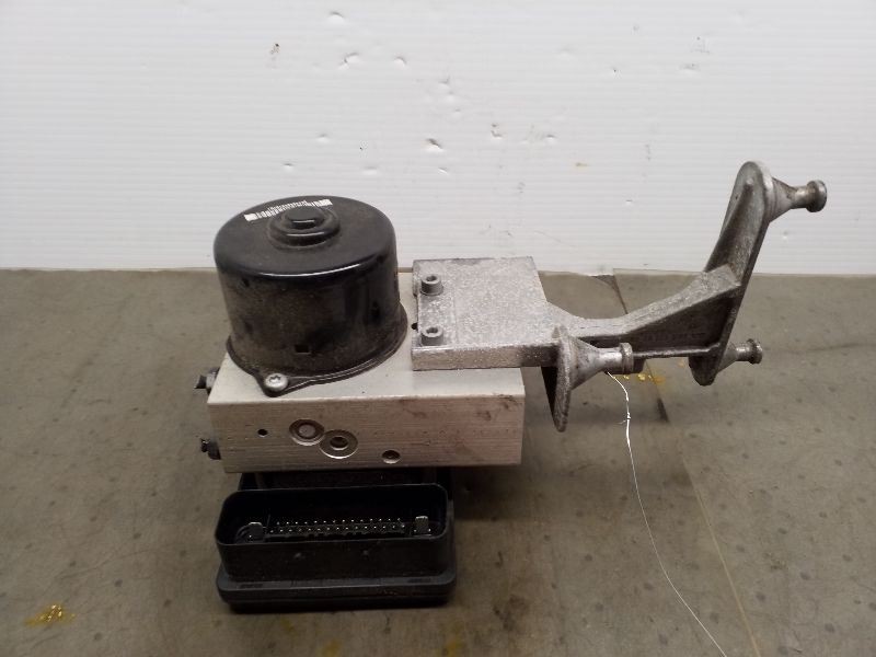 Anti-Lock Brake Part 209 Type Assembly CLK550 Fits 07-09 MERCEDES CLK 690206