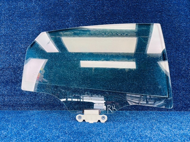 2015-2017 CHRYSLER 200 REAR RIGHT SIDE DOOR WINDOW GLASS 43R-000185 OEM