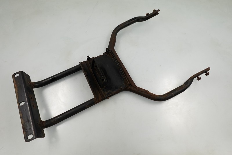 1990 Yamaha SnoSport 125 ES / SV125EP OEM Lower Frame Support 87A-2196A-00-00