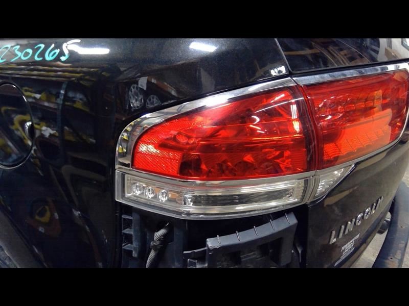 Driver Left Tail Light Quarter Mounted Fits 11-15 MKX 1149132