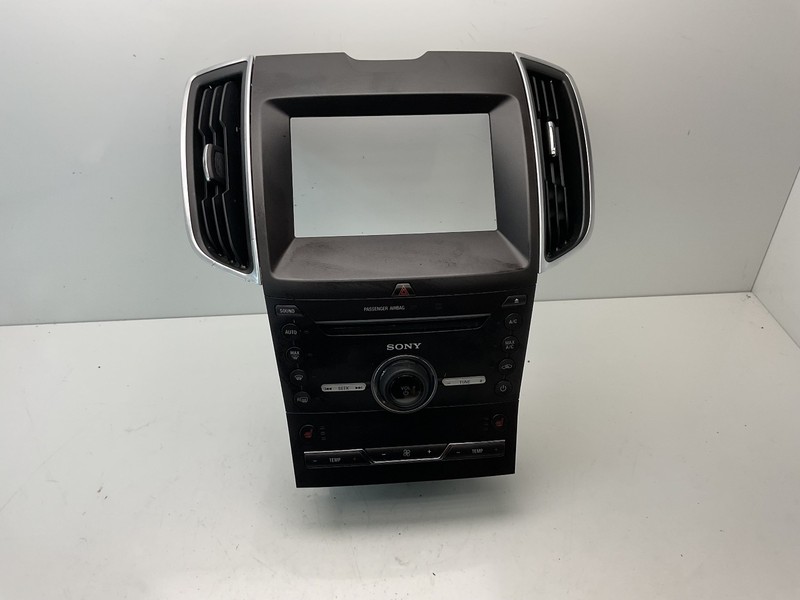 2016 Ford Edge Radio Control Panel w Temperature Controls GT4T-18E245-CB