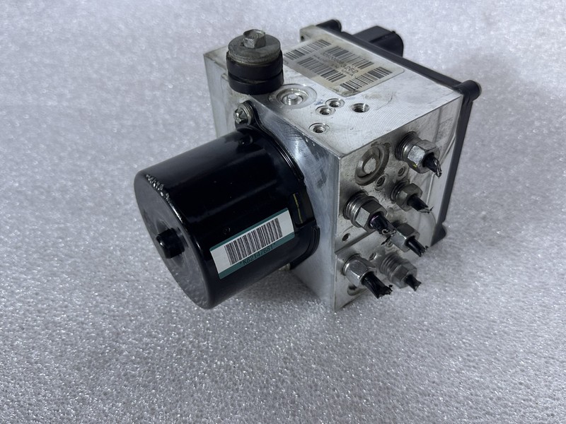 2012 Dodge Ram 2500 3500 Anti-Lock Brake Pump Module Assembly OEM P68052419AB