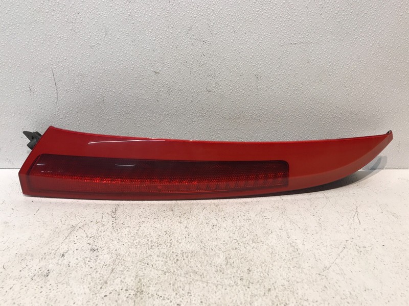 03-06 VOLVO XC90 Driver Left Tail Light Upper OEM