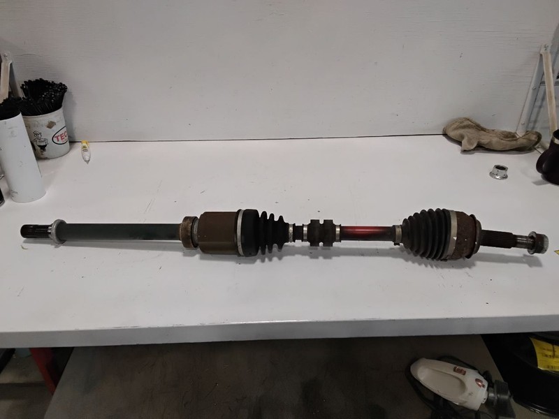 2017-2019 Nissan Rogue Sport Front Right Axle Shaft 2.0L AT AWD